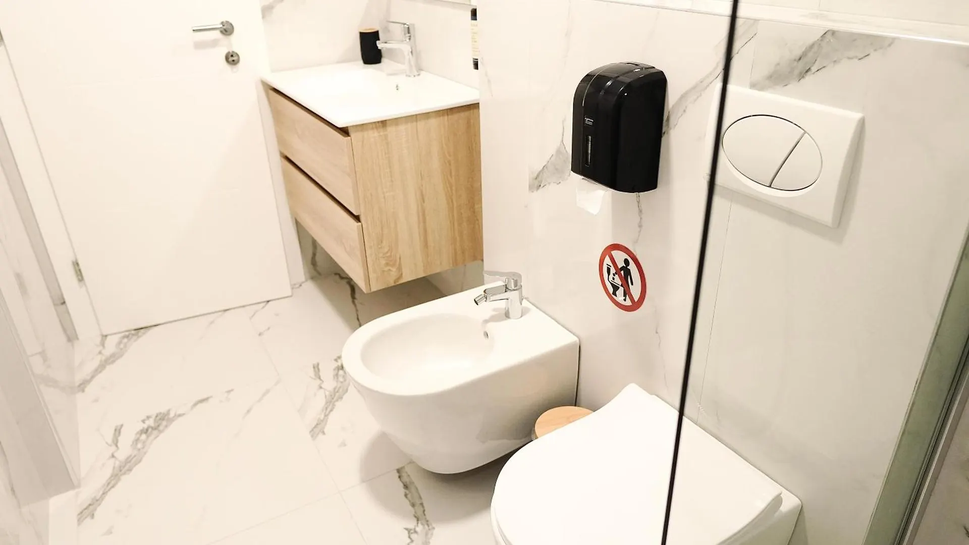 Apartment 101 Tirana 0*,